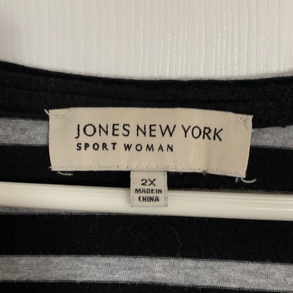 Jones NY Sport Woman Diagonal Striped Top Black & Gray size 2X - Picture 3 of 6